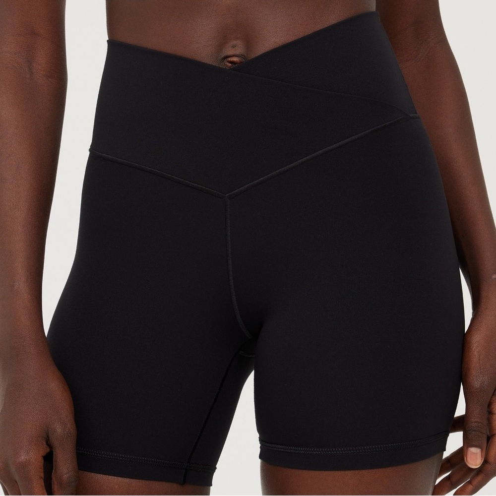 Offline Real Me Crossover High Waisted 5” Inseam Bike Short True Black Color